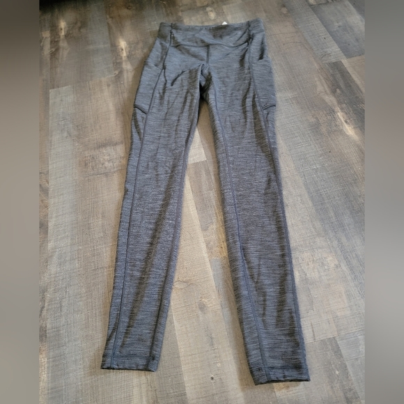 Lululemon Speed Up Tight *28" Size 4 - Picture 3 of 7